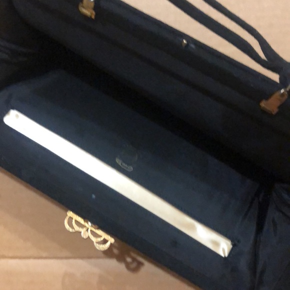 L&M Rectangular black fabric (wool?) purse with gold accent opener - Picture 3 of 9